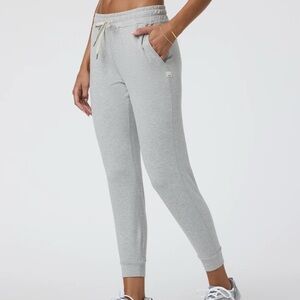 (2 Pair) Vuori Performance Jogger Charcoal & Light Grey Heather Size Large